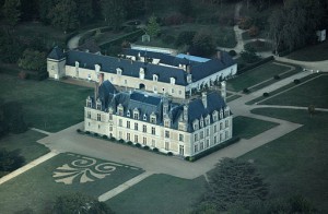126049_beauregard-castle-aerial-view